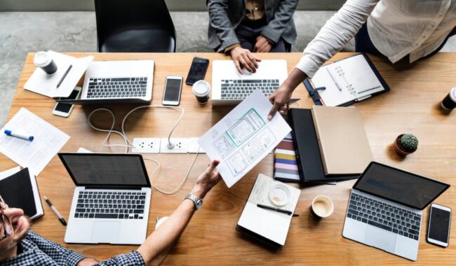Bridging the Gap Between IT and SEO: Essential Collaboration Strategies